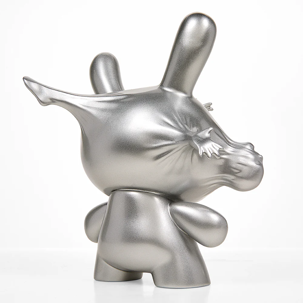 DCON 2022: Breaking Free 8" Resin Dunny by WHATSHISNAME - Metallic Silver Edition (Limited Edition) - Image 10