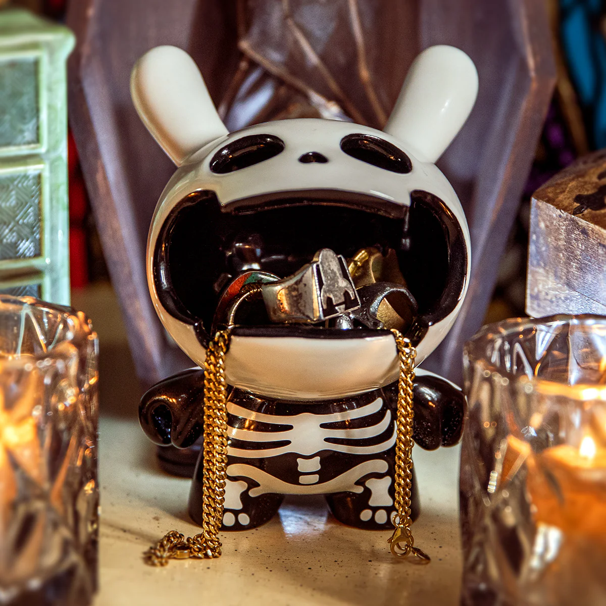Fine Ash Dunny 5" Ceramic Ashtray - Image 2